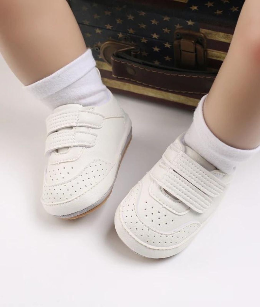 Mocassins À Fermeture Velcro Style Bateau Pour Bébé - Le Mocassin