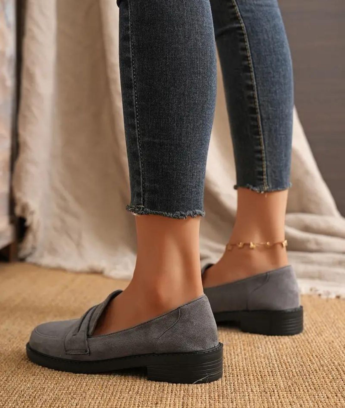 Mocassins Gris Pour Femme En Daim Véritable - Le Mocassin