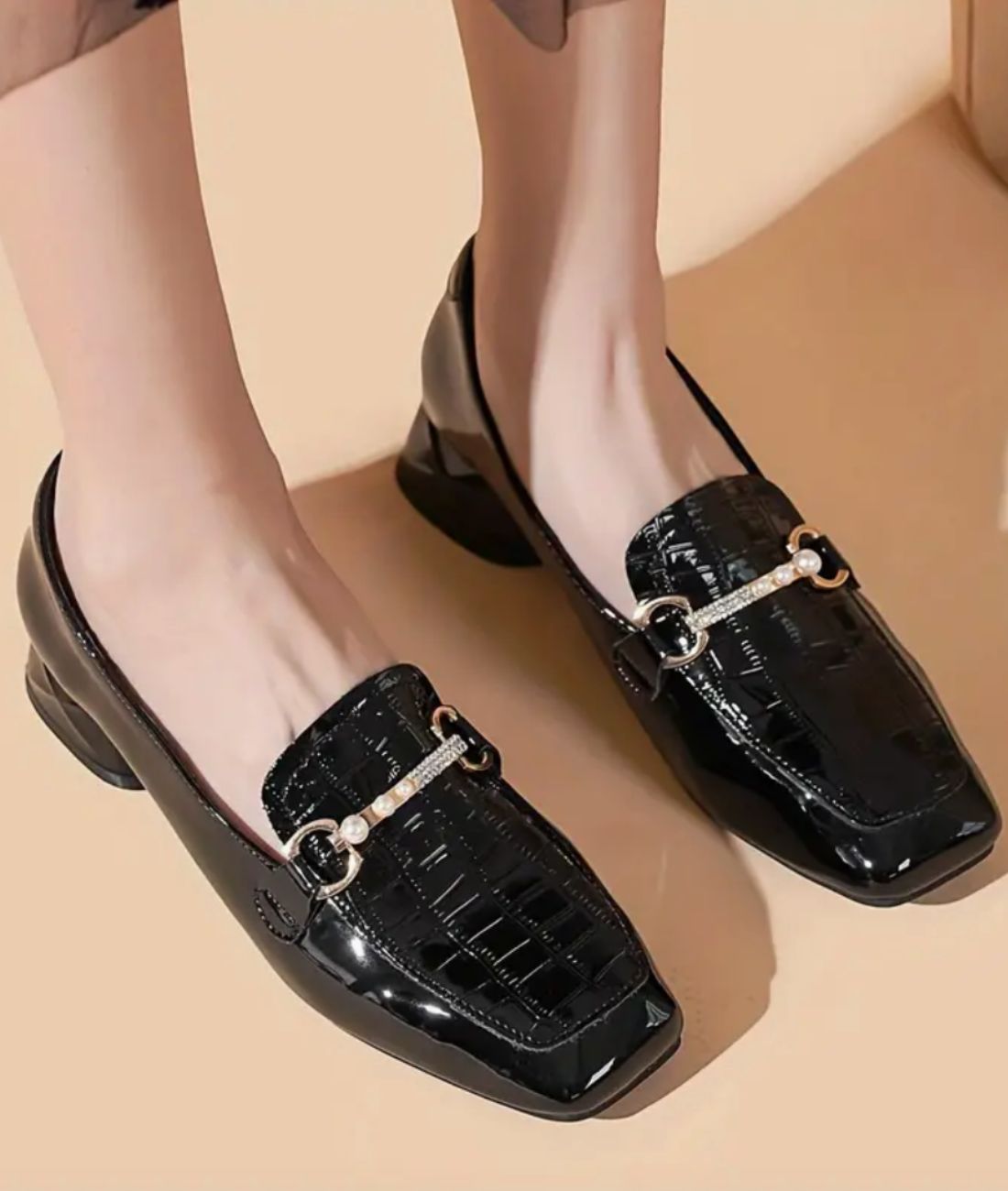 Mocassins Noirs Talons Carrés Femme Style Preppy - Le Mocassin