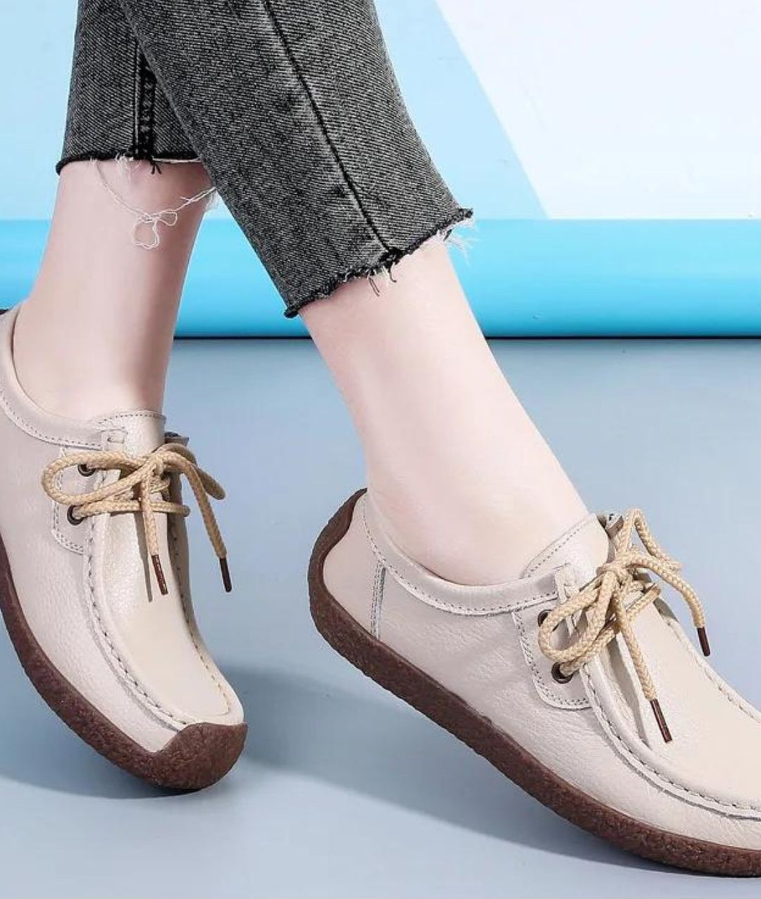 Mocassins Plats A Lacets Pour Femme Le Mocassin