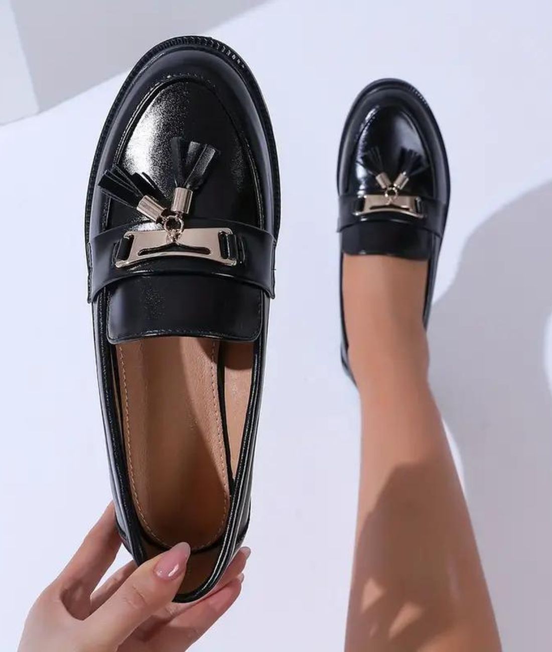 Mocassins Plats À Glands En Cuir Brillant Pour Femme - Le Mocassin